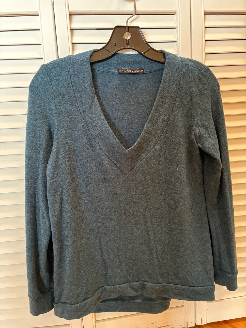 Harlowe & Graham Women’s Teal V-Neck Sweater